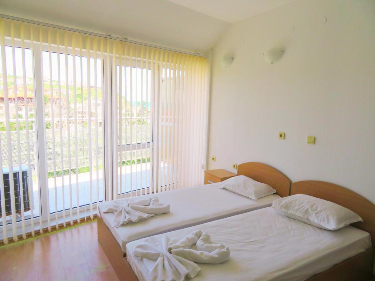 Апартамент Съни Хаус - Sunny House Apartment Бяла Екстериор снимка