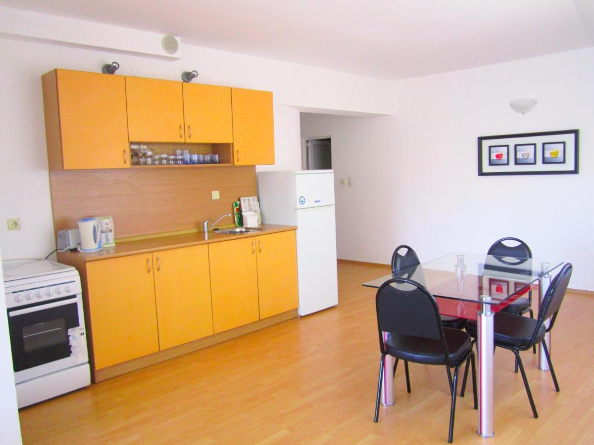 Апартамент Съни Хаус - Sunny House Apartment Бяла Екстериор снимка